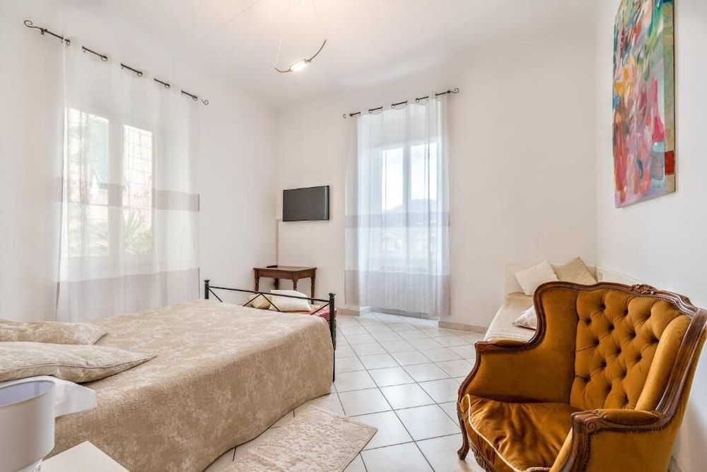 Lia Apartment 2