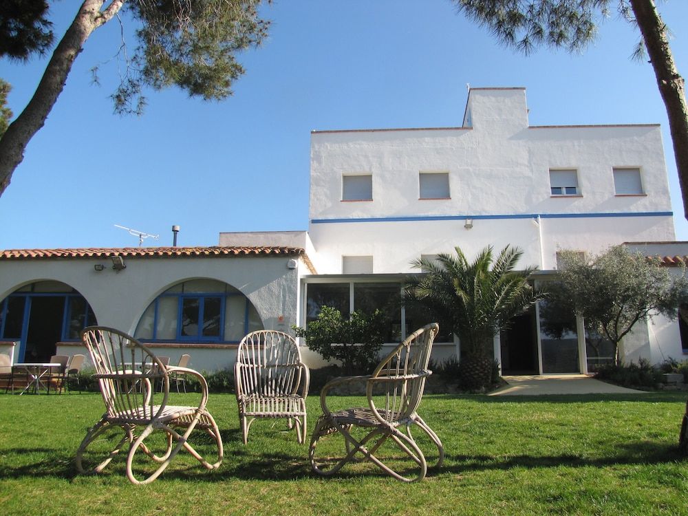 Alberg Costa Brava 1