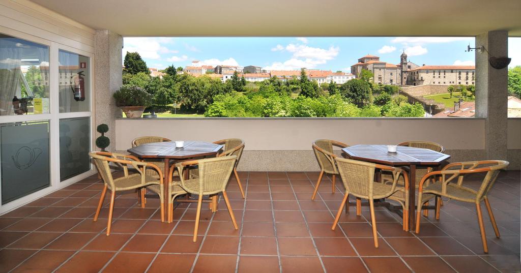 Hotel Parking Miradoiro de Belvís 2
