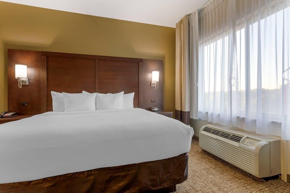 Comfort Suites Little Rock West 1