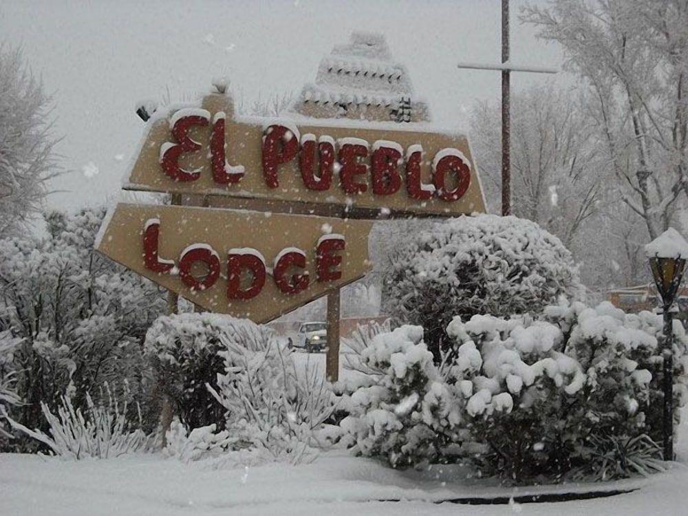 El Pueblo Lodge 1