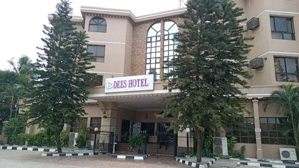 Dees Hotels, Apartments and Suites 1