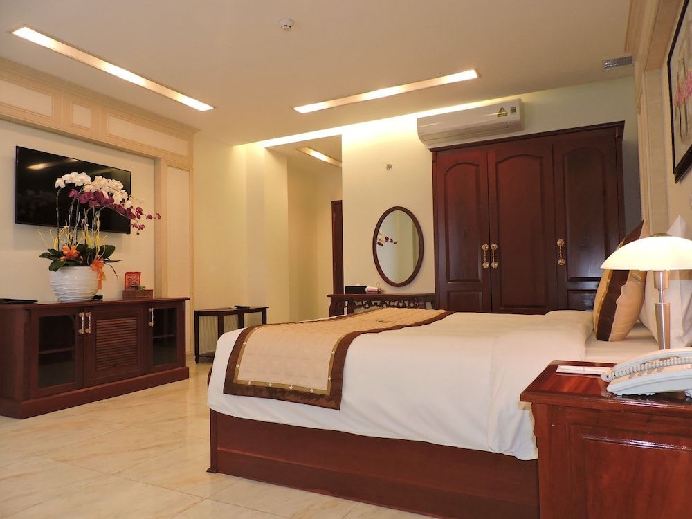 Minh Tam Phu Nhuan Hotel & Spa 1