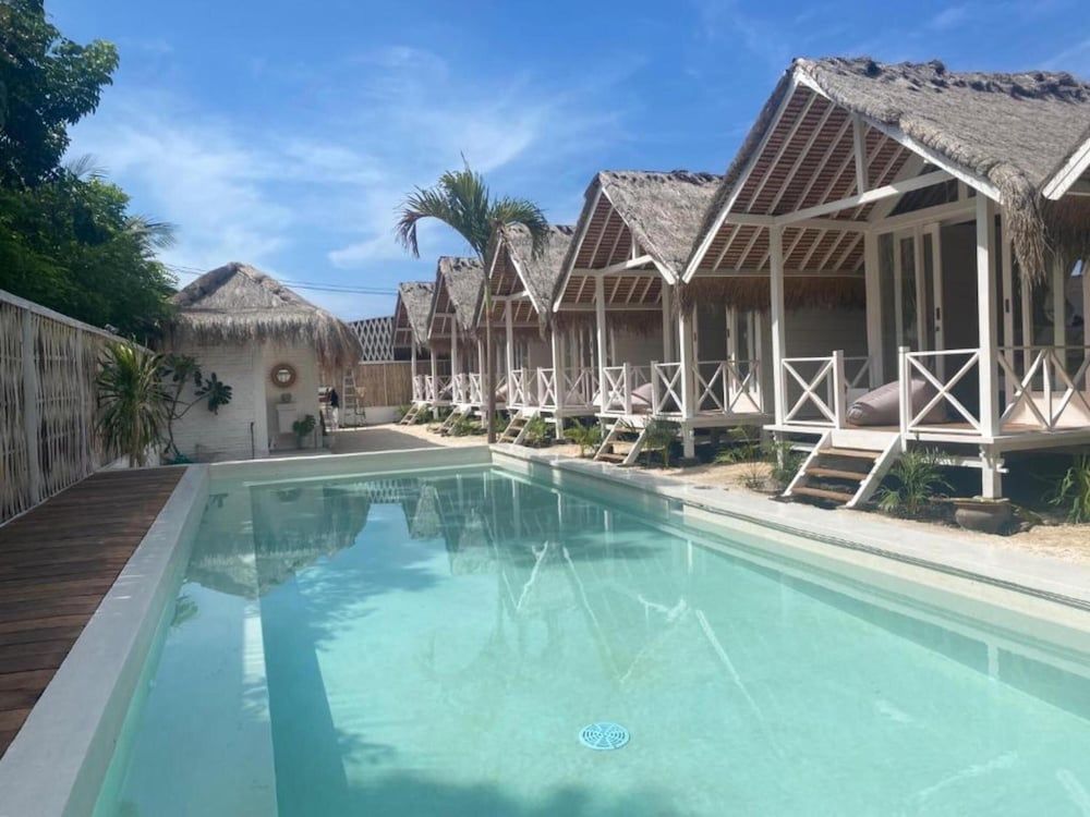 Love Coconut Bungalow 1