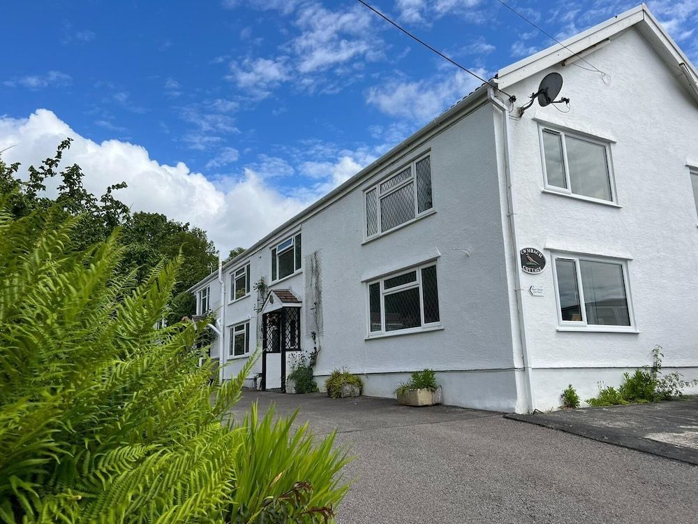 Cwmbach Guest House 1