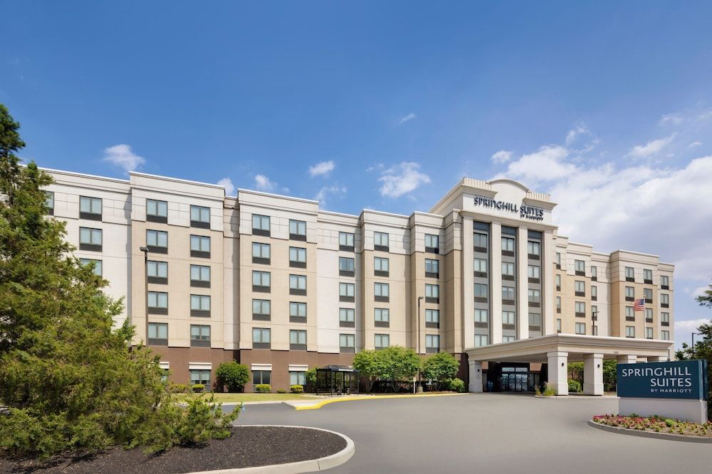 SpringHill Suites by Marriott Newark International Airport 1