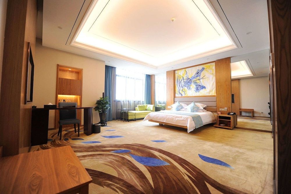 Ramada by Wyndham Taixing 1
