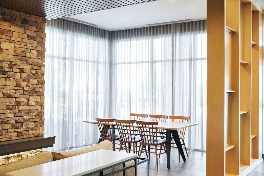 Fairfield Inn & Suites by Marriott Kansas City Belton 2