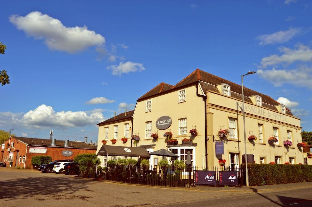 Le Bouchon Brasserie & Hotel 1