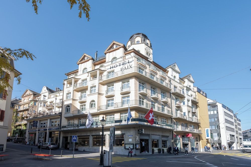 Hotel De la Paix 1
