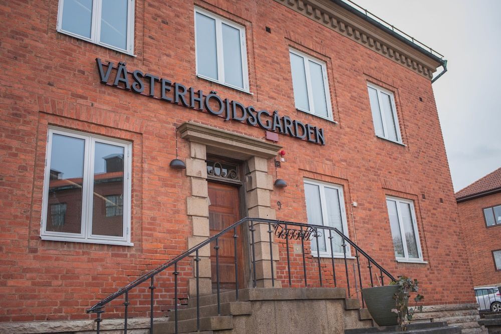 Västerhöjdsgården 1