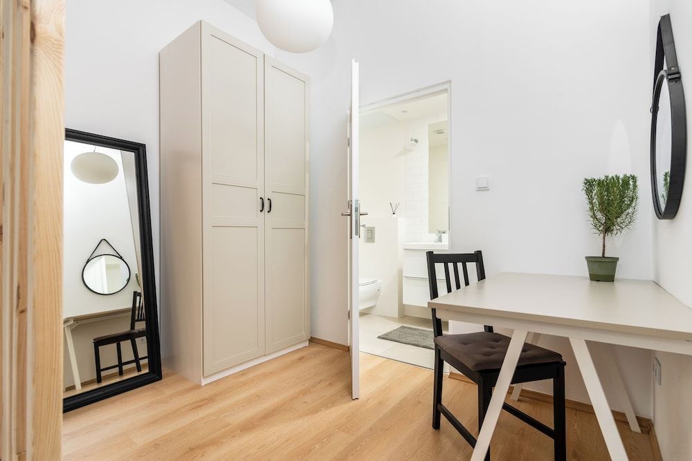 Modern Apartments by Upstairs 2