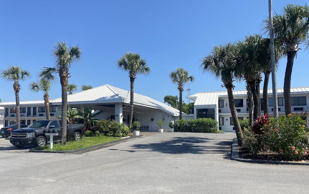 Village Inn Destin 1