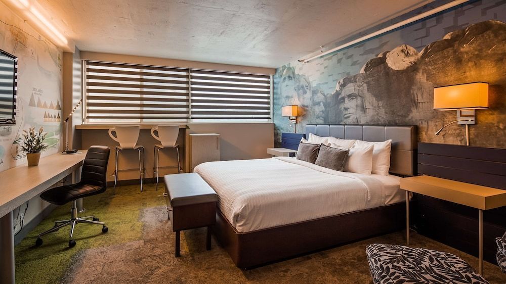 The Rushmore Hotel & Suites; BW Premier Collection 1