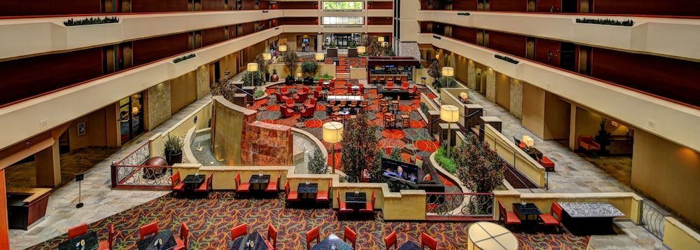 University Plaza Hotel 2
