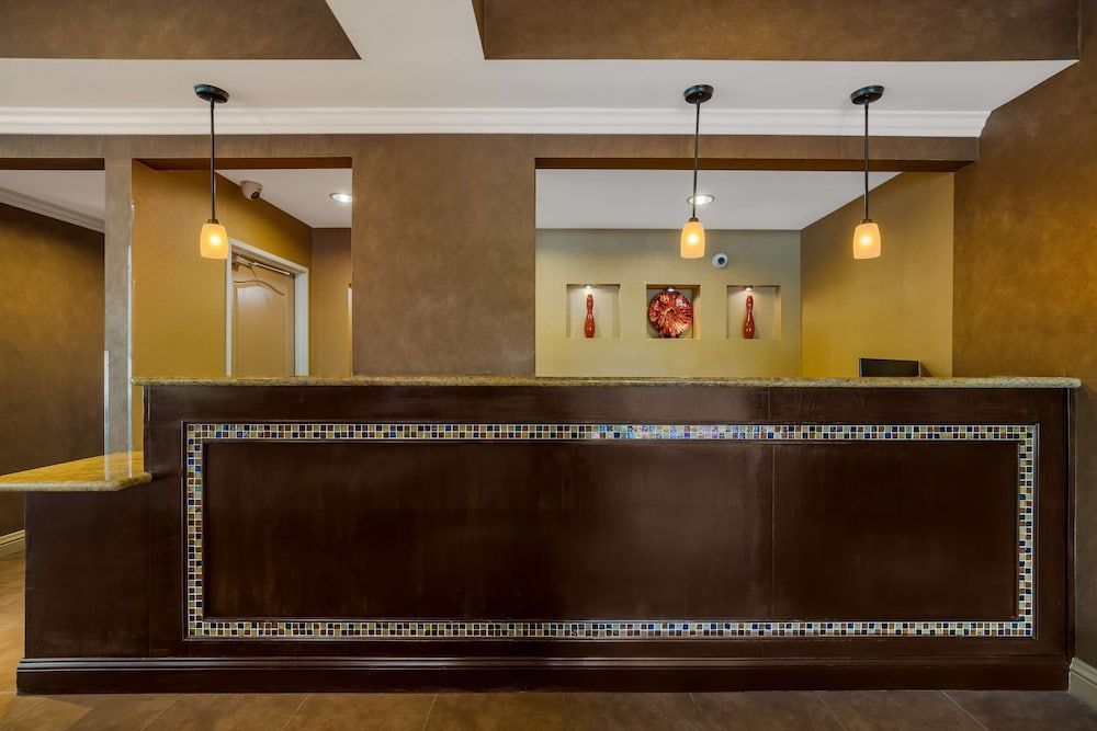 Best Western Diamond Bar Hotel & Suites 2