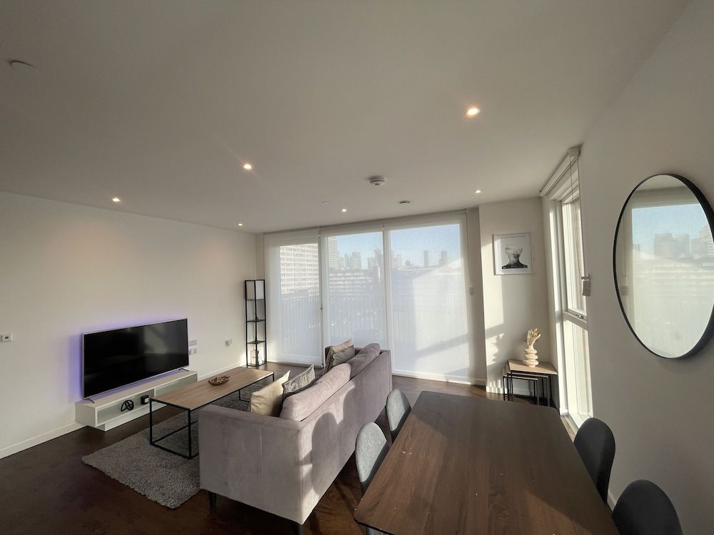 Immaculate 2bed Apartment in London - City Views 1