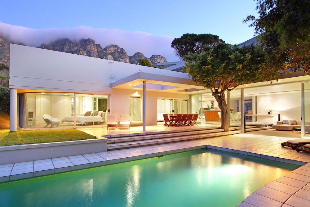 Lion's View Villa & Apartment 1