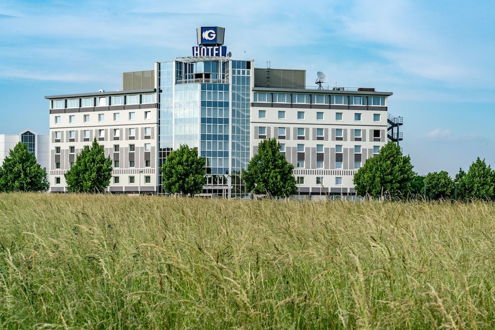 Globana Airport Hotel 1
