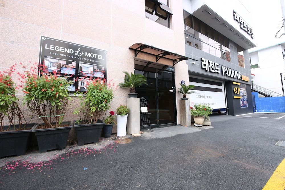 Legend Motel 1