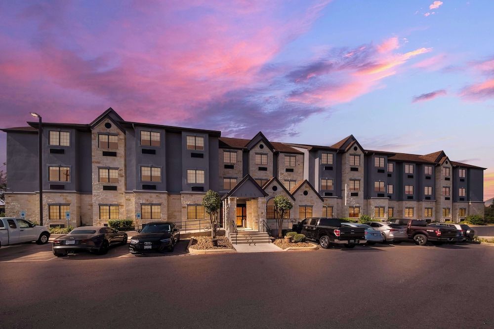 Best Western SeaWorld San Antonio 1