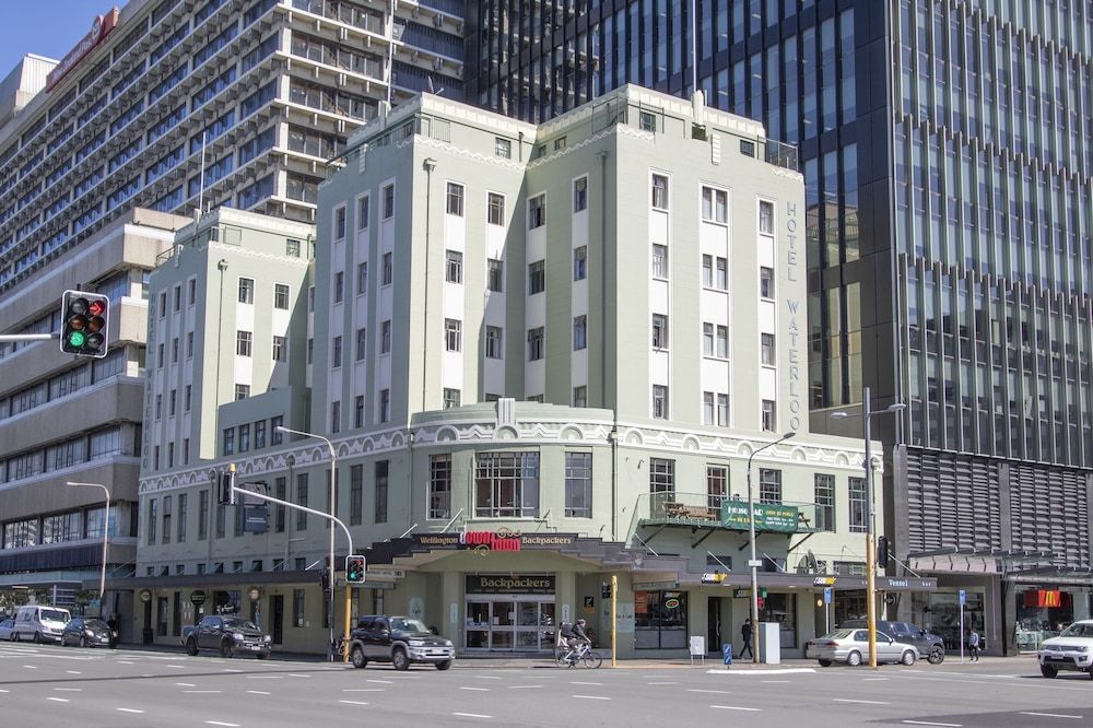 Hotel Waterloo & Backpackers 1