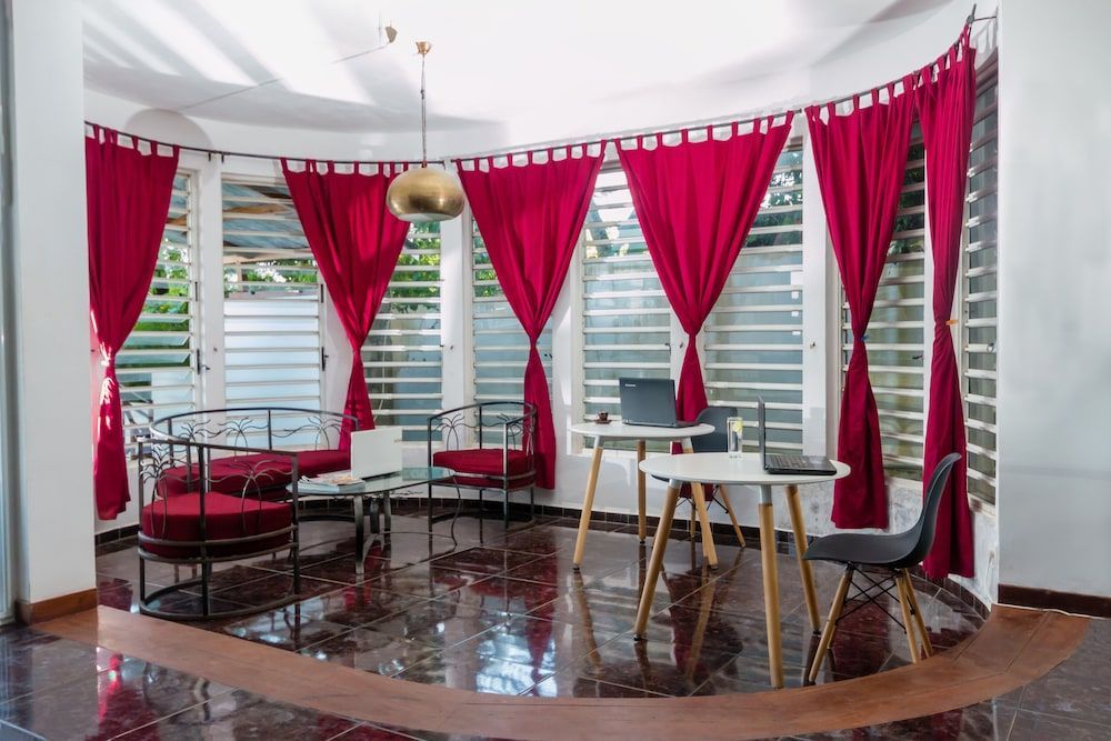 Hôtel Villa Les Orchidées 2