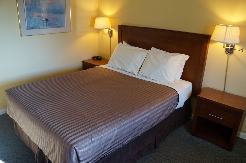 Westward Inn & Suites 2