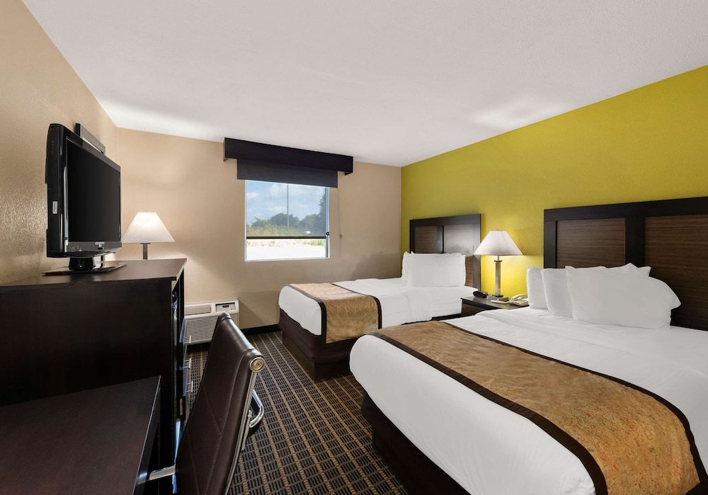 Best Western Adena Inn 1