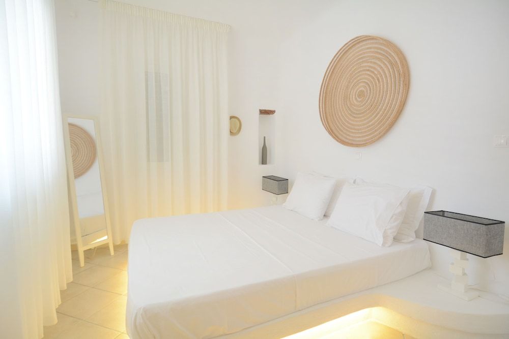 Sea Breeze Mykonos 1