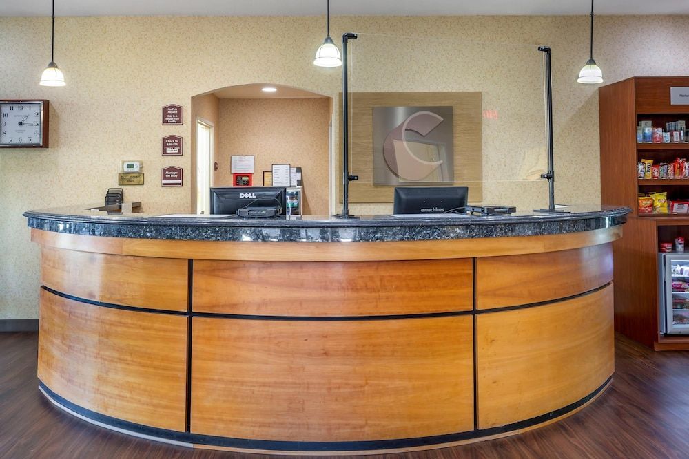 Comfort Suites Eugene University 2