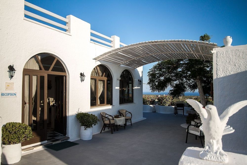 Villa Iliovasilema Santorini 2