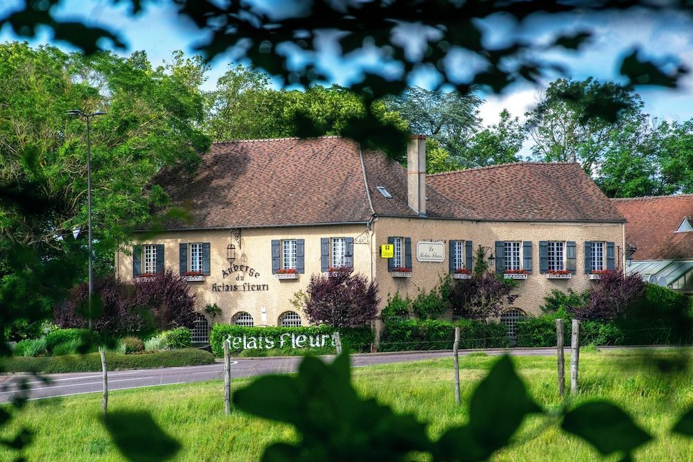 Le relais fleuri, Hôtel et restaurant - Avallon 1