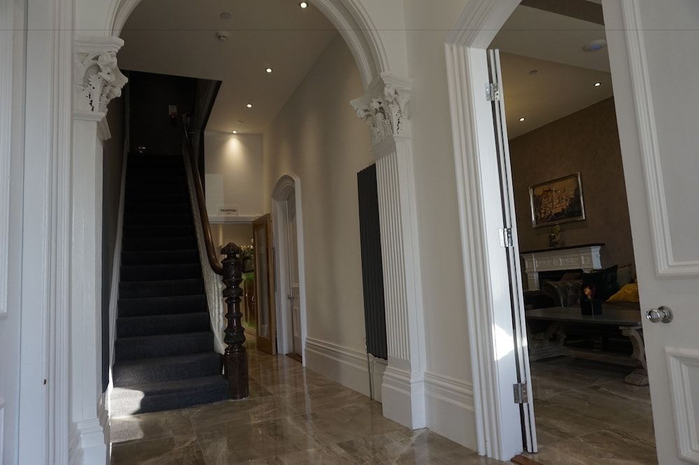 Halvard Hotel 2