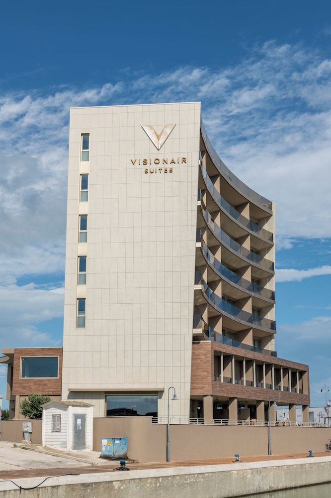 Visionair Suites & SPA-Room Only e Honesty Bar 1