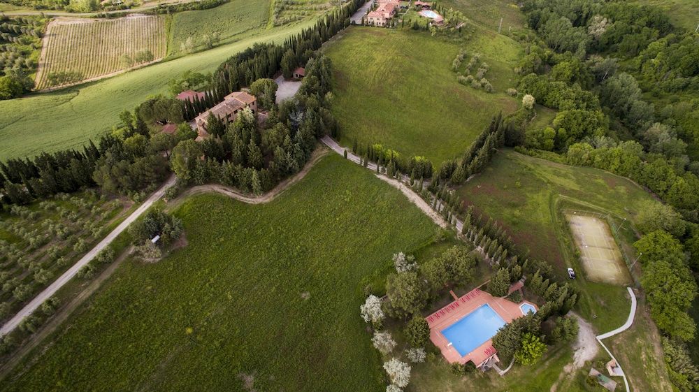 Borgo Il Poggio Agriturismo 1