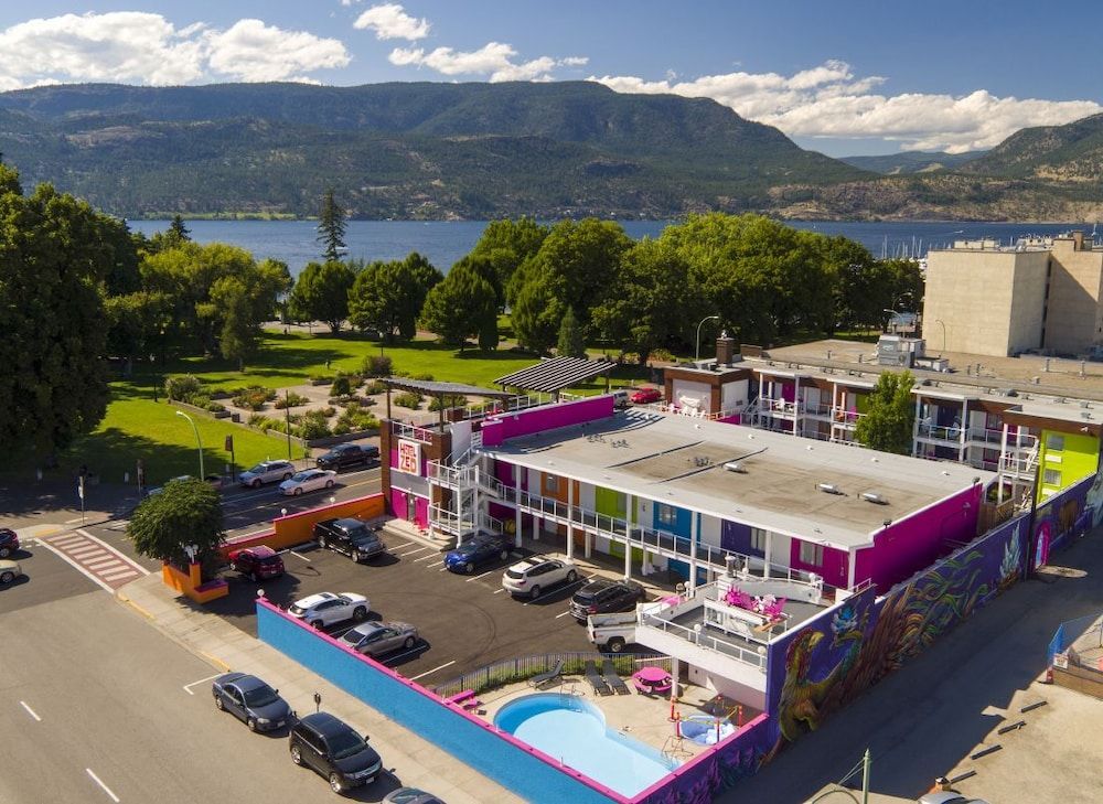 Hotel Zed Kelowna 1
