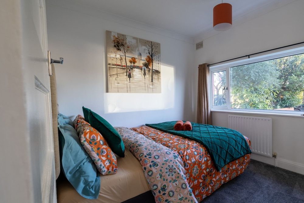 Two Bedroom Apartment in Dartford 2