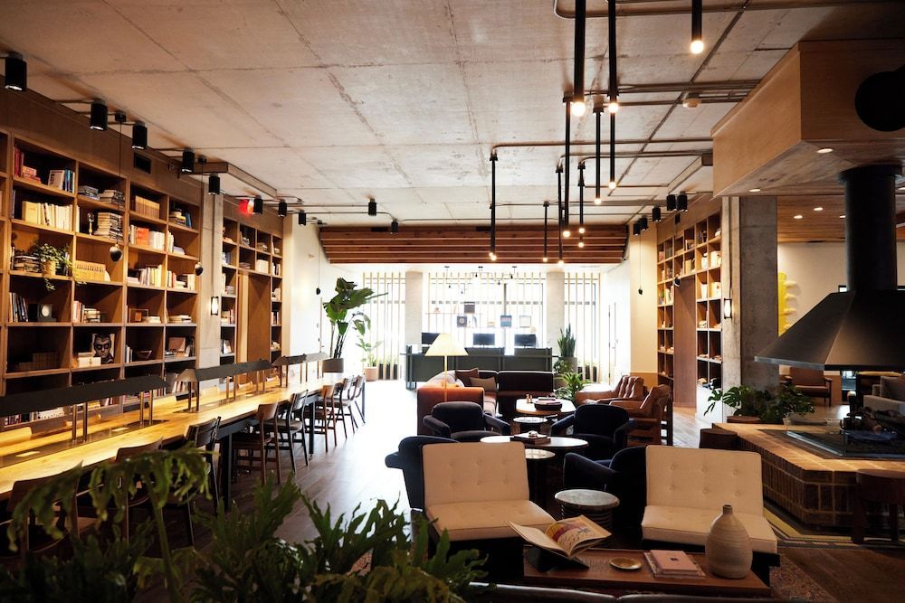 The Junto Hotel 1