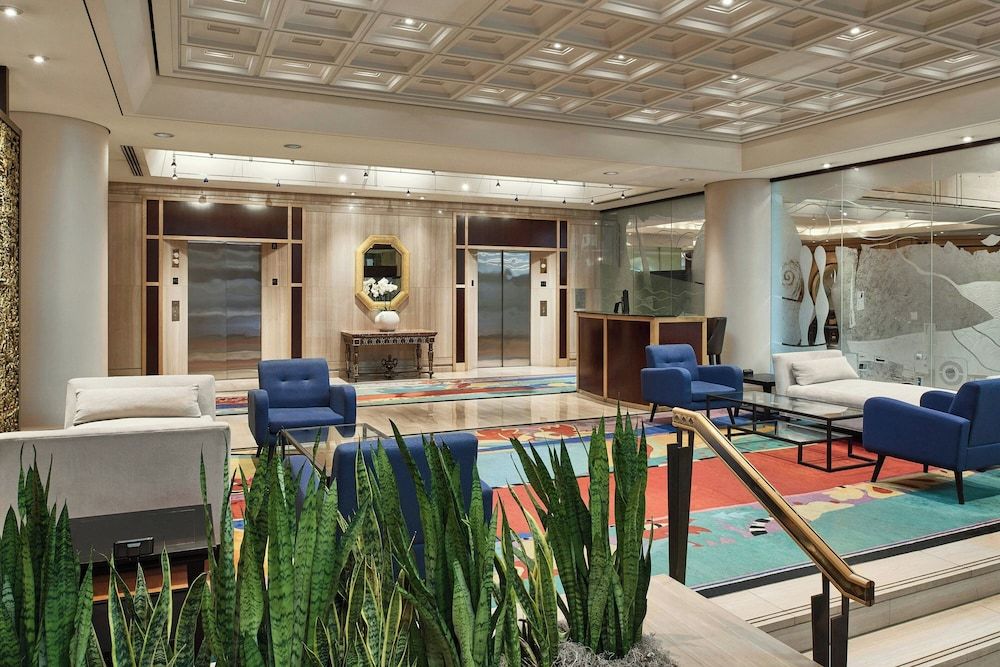 Metropolitan Hotel Vancouver by Marriott 2