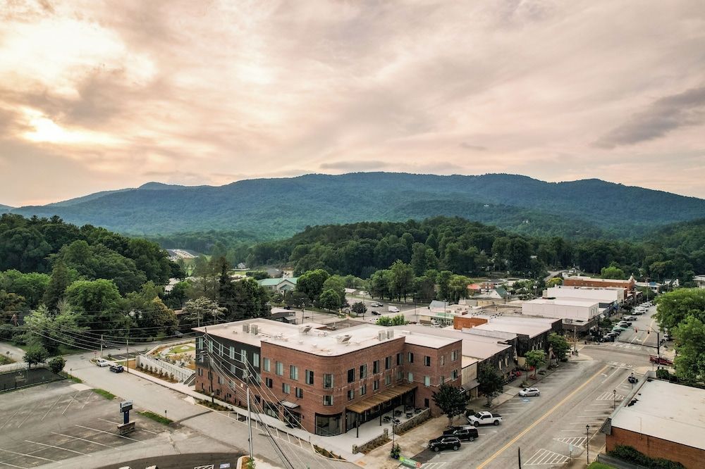 Bridge Creek Inn 1