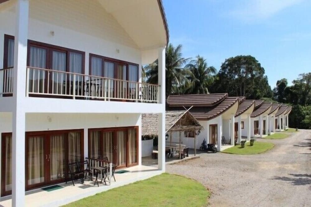 Naga Peak Resort 1