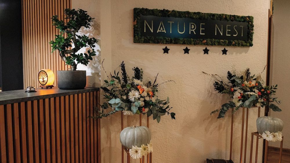 Nature Nest 1