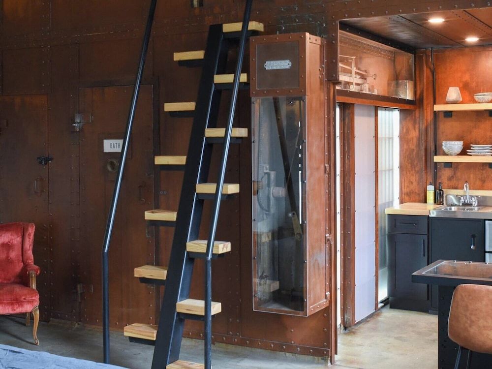 Old Marshall Jail Hotel 2