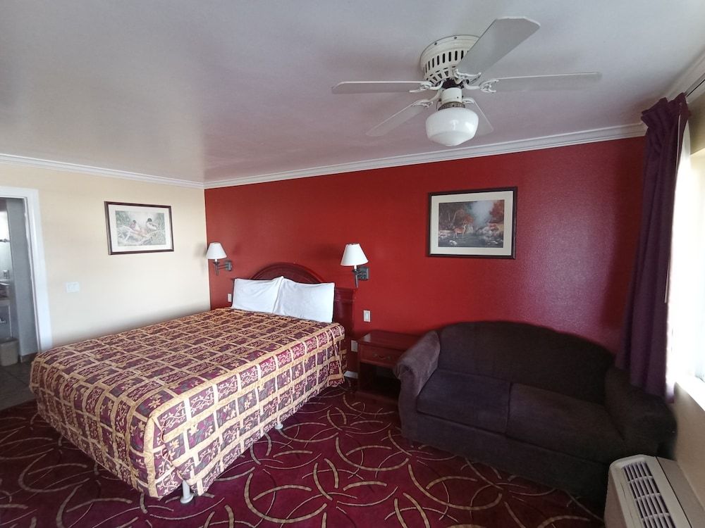 Dynasty Suites Santa Fe Springs 2