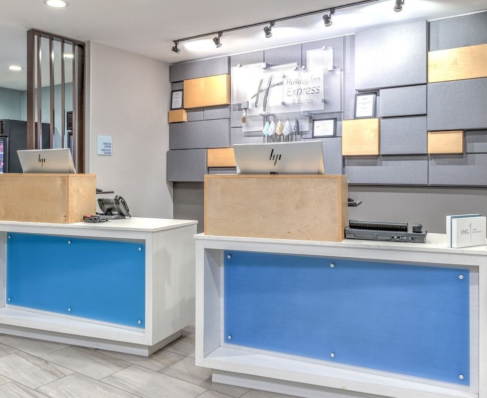 Holiday Inn Express & Suites MOORE by IHG 1