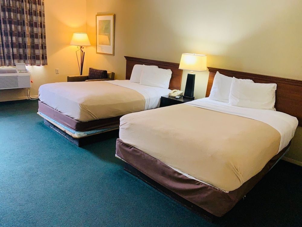 Americas Inn 1