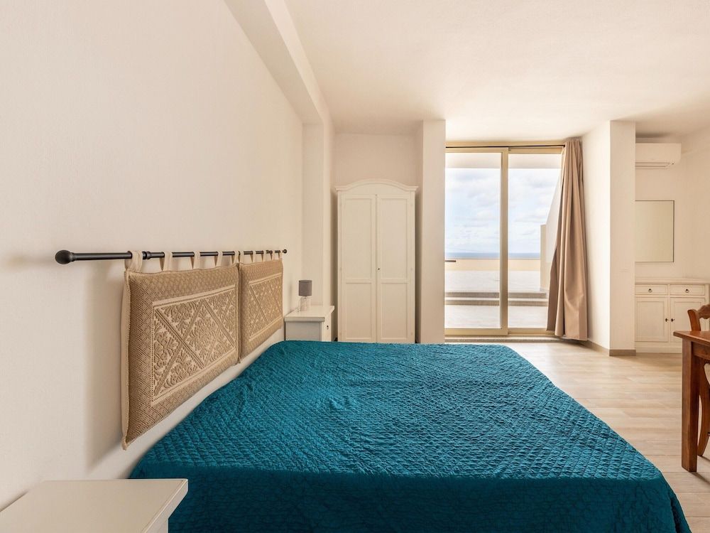 Aria Condizionata e Terrazza Vista Mare 2