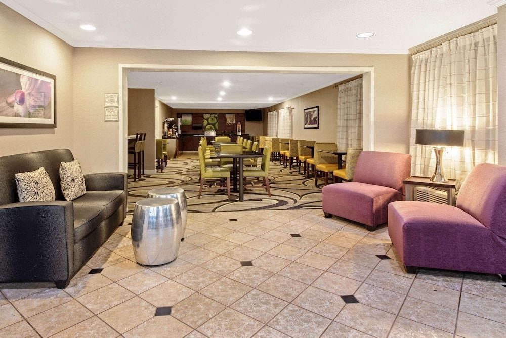 La Quinta by Wyndham Harrisburg Airport Hershey 2