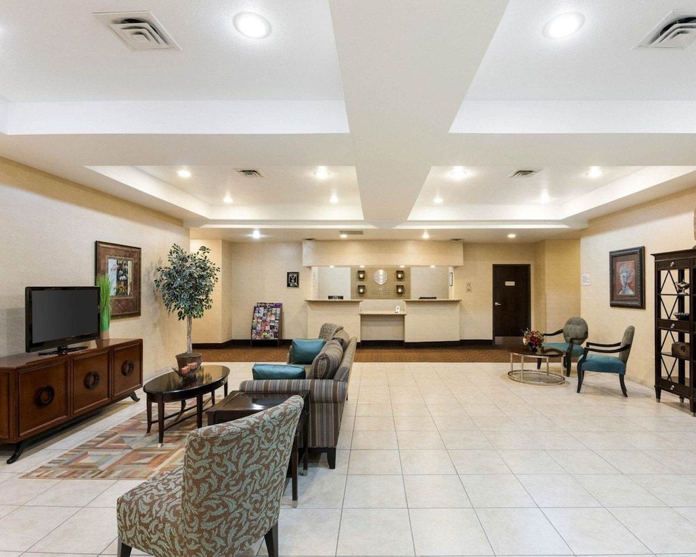 Comfort Inn & Suites Regional Medical Center 2